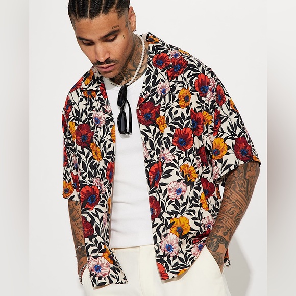 Zara “famous” floral relaxed-fit button down - Picture 3 of 16